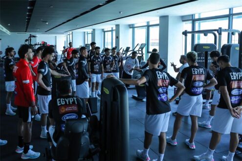 لاعبو منتخب مصر يجرون تدريبات في الجيم استعدادًا لكأس العالم
