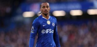 صورة للاعب جواو بيدرو بقميص تشيلسي