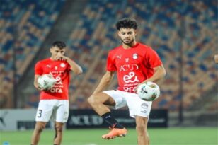لاعب منتخب مصر نبيل عماد دونجا