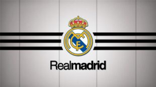 برناردو سيلفا يرتدي قميص ريال مدريد