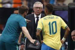 نيمار نجم منتخب البرازيل لكرة القدم
