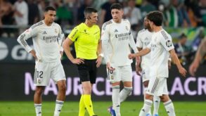 لاعبو ريال مدريد يحتفلون بهدف في مباراة ودية ضد ليجانيس