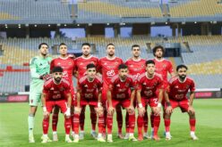 لاعب كرة قدم يرتدي قميص الأهلي السابق في حالة إحباط بعد فشل انتقاله للدوري السعودي