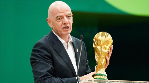 جياني إنفانتينو رئيس الفيفا