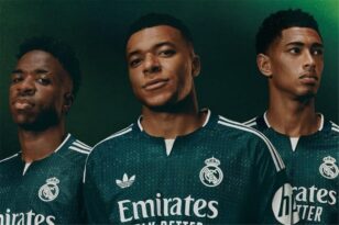 لاعبو ريال مدريد يحتفلون بهدف في مباراة بالدوري الإسباني
