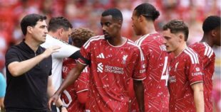 كذبة بيضاء: حقيقة رحيل لاعب ليفربول إلى إنتر ميلان