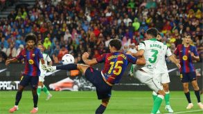 برشلونة يسحق راسينج: رقم قياسي في الأهداف المتوقعة بالليجا