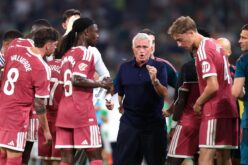 جوزيه مورينيو مدرب ريال مدريد يفكر في تشكيل الفريق