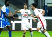 لاعبو الزمالك يحتفلون بهدف خلال مباراة في الدوري المصري