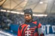 لاعب كرة القدم مايكل أوليس يرتدي قميص بايرن ميونخ