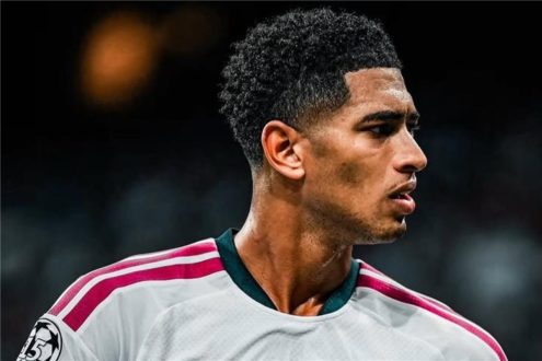 جود بيلينجهام يحتفل بهدف لريال مدريد