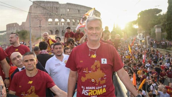 جوزيه مورينيو يتحدث عن علاقته بجماهير روما وريال مدريد