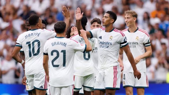 لاعبو ريال مدريد يحتفلون بهدف خلال مباراة في أكتوبر 2026