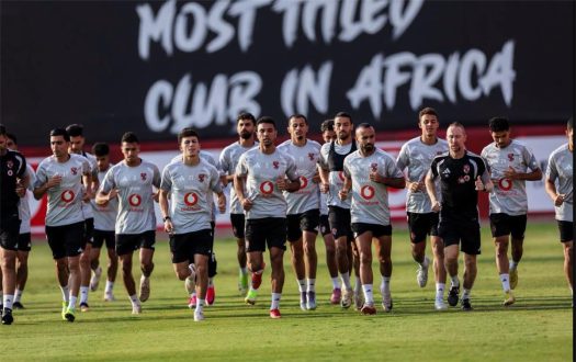 لاعبو الأهلي ياسر إبراهيم وكريم الدبيس خلال مباراة