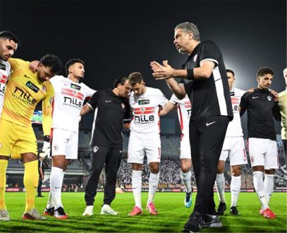 مدرب الزمالك معتمد جمال خلال مباراة أمام الأهلي